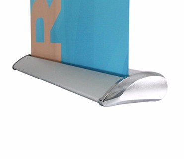 Widebase roll up stand banner